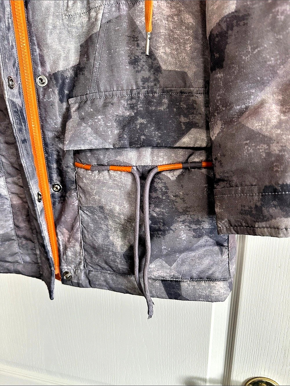 Unisex ZIAI puffer jacket Geometric in Gray & Orange Size Medium NWOT - Picture 3 of 14